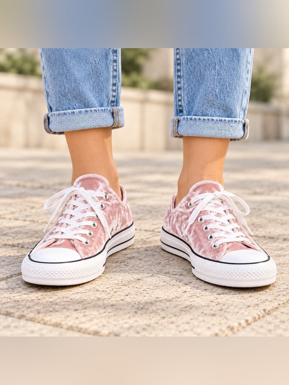 Converse Chuck Taylor All Star Pink Velvet Low Top Sneakers  Sz. 6